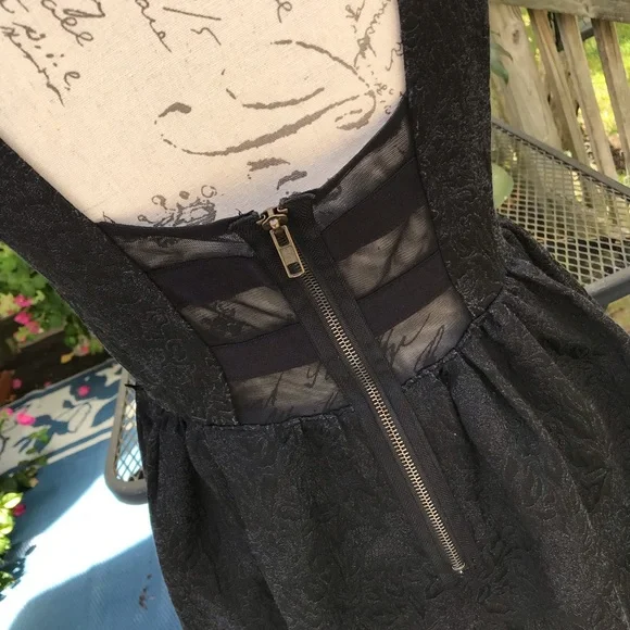 Princess Vera Wang Sleeveless Black Dress Fit & Flare Mesh Zip Back Size 9 - Picture 5 of 8